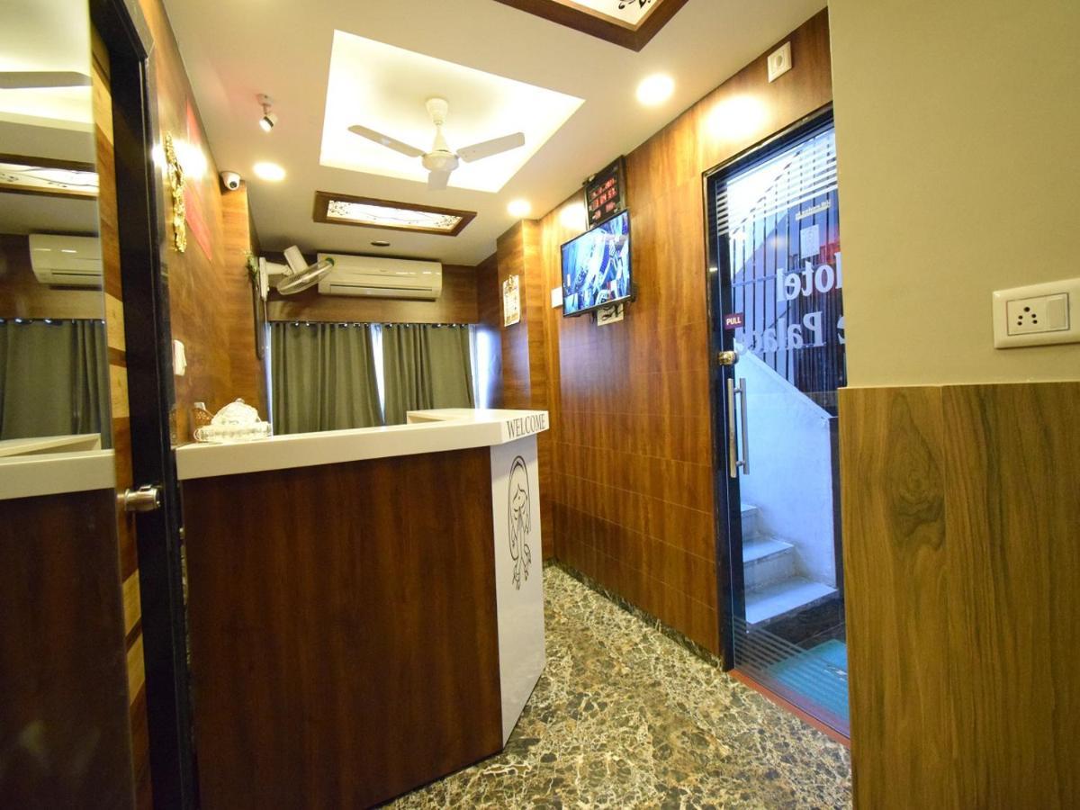 湖之宫酒店 阿穆达巴 外观 照片